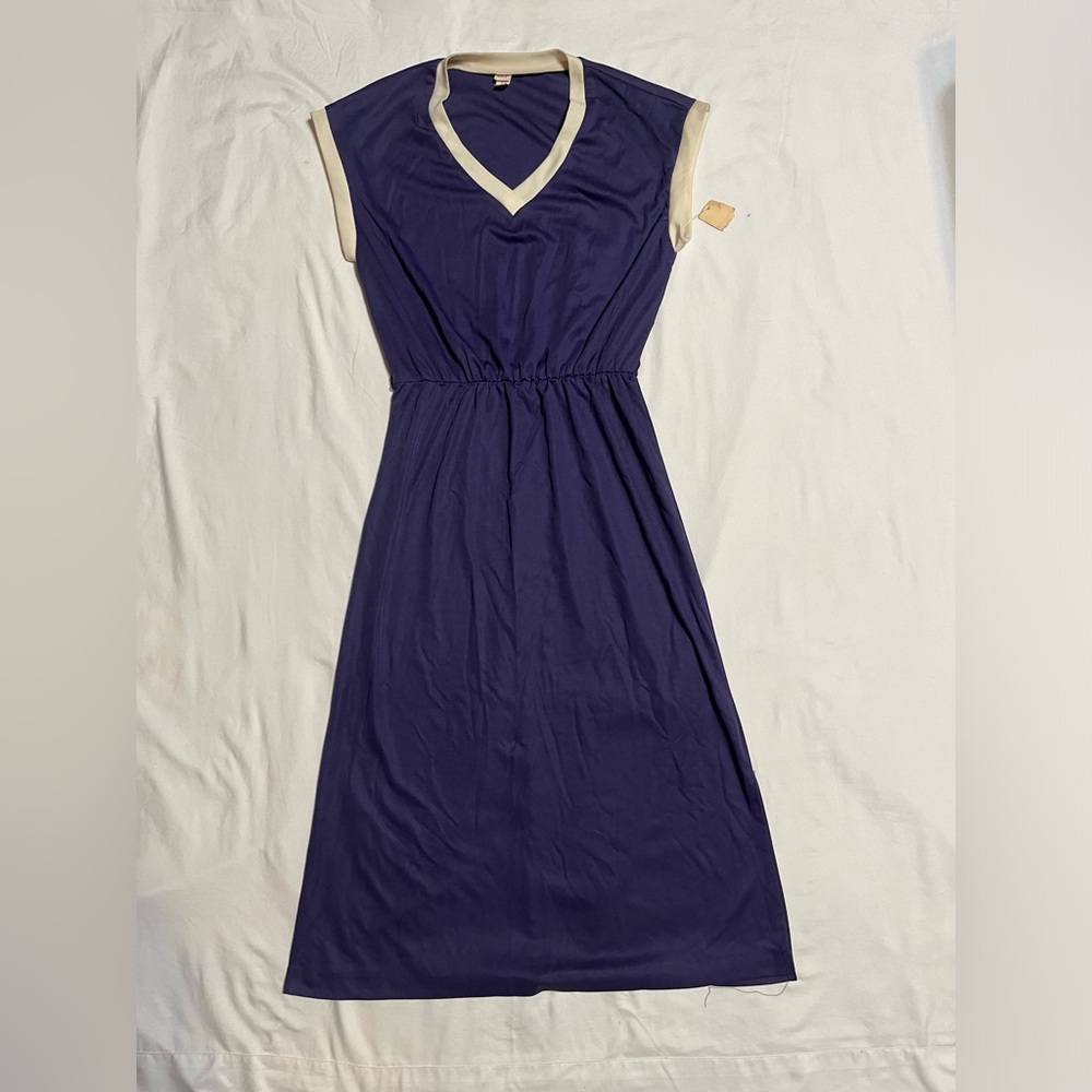 NWT Mervyns Vintage dress Size 7 Purple Disco Sheath Thin material